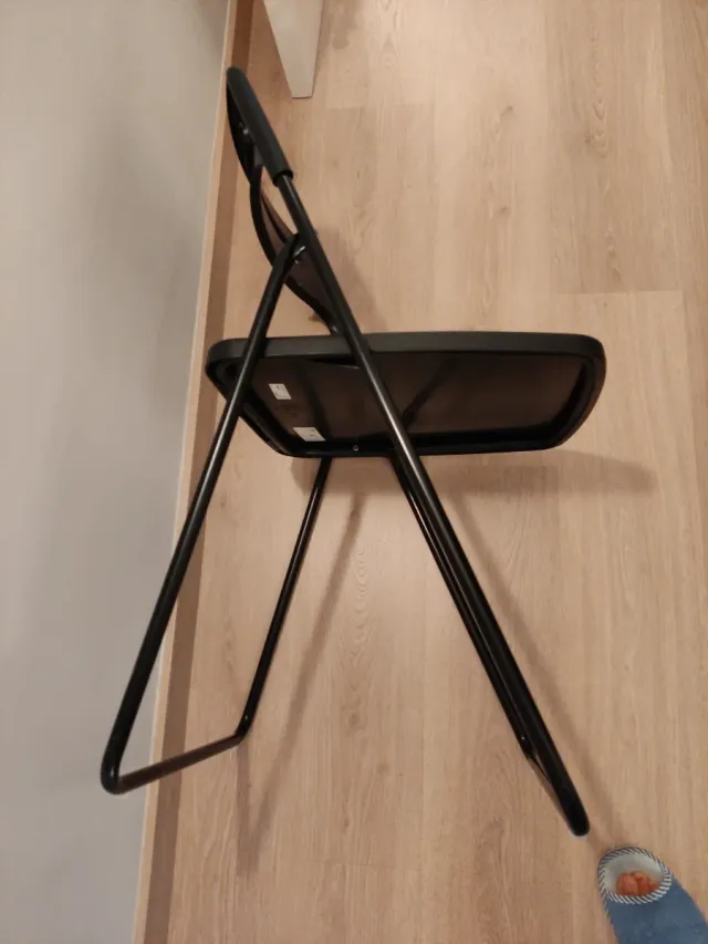 Silla plegable negra