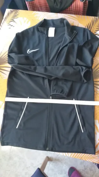 Chaqueta deportiva Nike Talla M