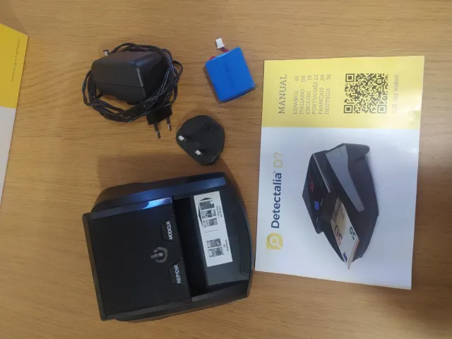 Rilevatore banconote false Detectalia con batteria