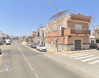 Local comercial en venta en Vista Azul - Consolación en Dos Hermanas