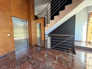 Piso en alquiler en Viesques en Gijón