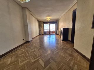 Piso en venta en Pº Zorrilla - Cuatro de Marzo en Valladolid