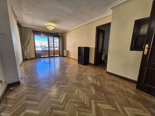 Piso en venta en Pº Zorrilla - Cuatro de Marzo en Valladolid