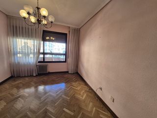 Piso en venta en Pº Zorrilla - Cuatro de Marzo en Valladolid