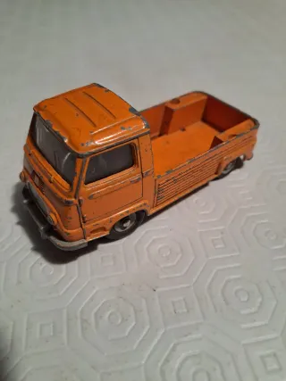 Estafette Renault Dinky Toys Naranja