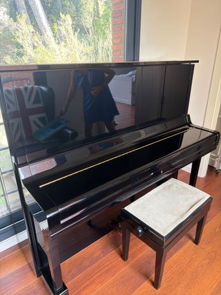 Piano Yamaha Negro Brillante sin cola 