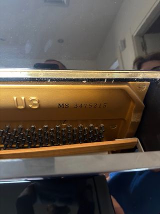 Piano Yamaha Negro Brillante sin cola 