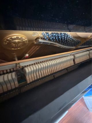 Piano Yamaha Negro Brillante sin cola 