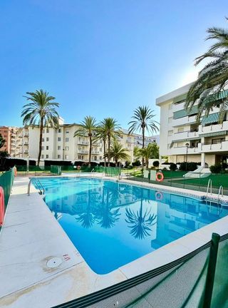 Piso en venta en La Carihuela en Torremolinos