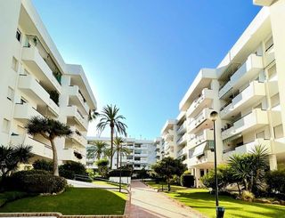 Piso en venta en La Carihuela en Torremolinos
