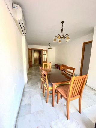 Piso en venta en La Carihuela en Torremolinos