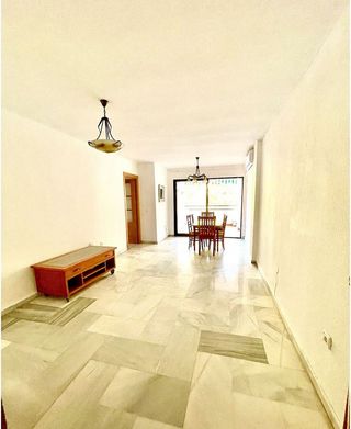Piso en venta en La Carihuela en Torremolinos