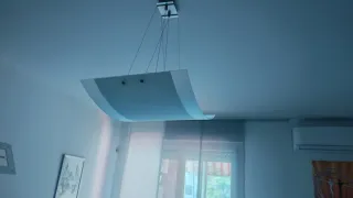 Lampadario moderno sospeso in vetro opaco