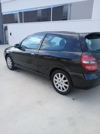 Nissan Almera 2005