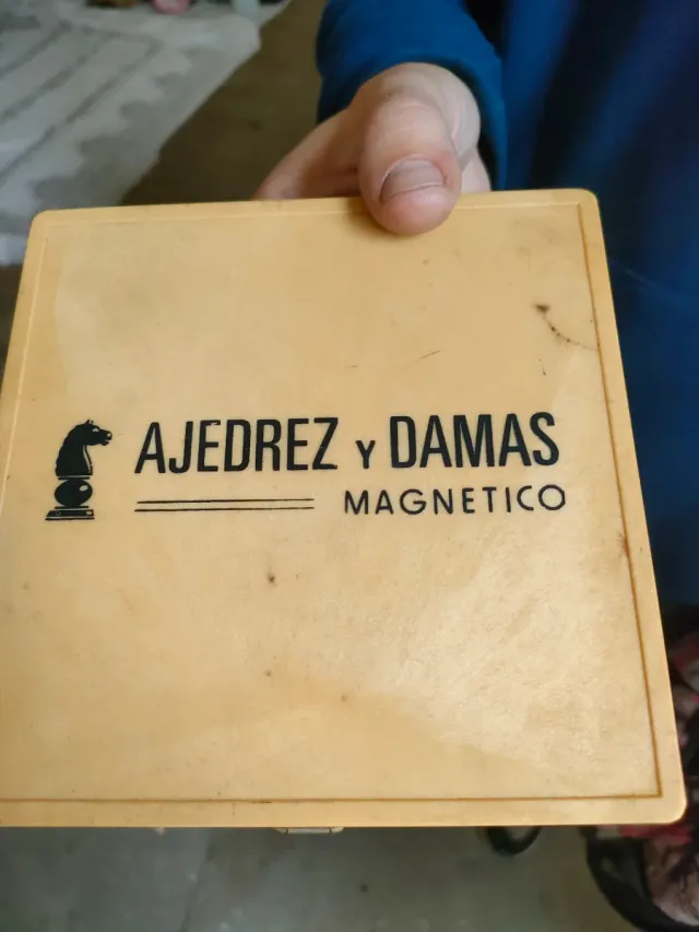 Juego de Ajedrez y Damas de Madera