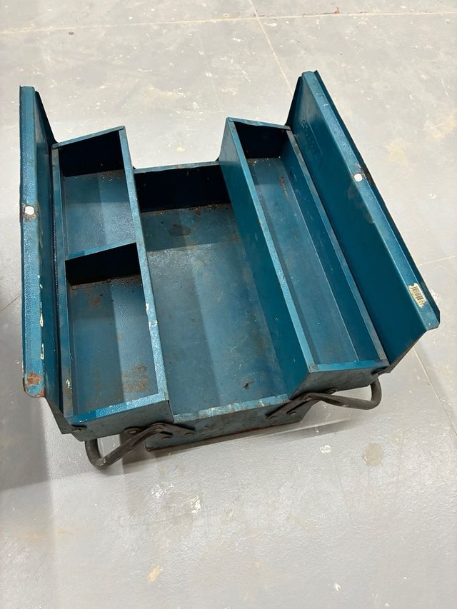 Cajas de herramientas metálicas vintage