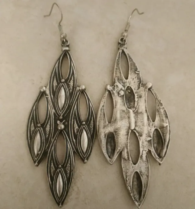 Orecchini pendenti simil rombo color argento