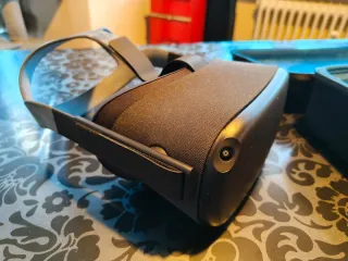 Meta Oculus Quest (1a gen) + Custodia