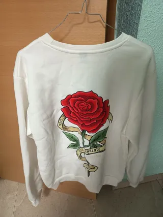Sudadera blanca con rosa talla S