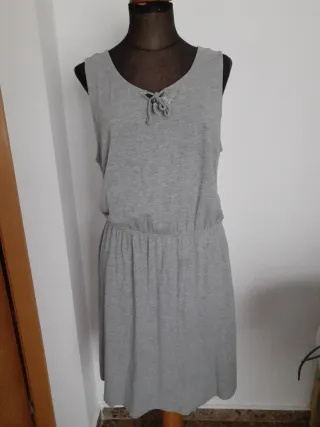 Vestido gris largo