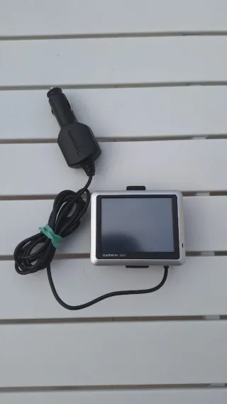 GPS Garmin Nuvi con cargador