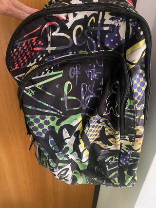 Mochila escolar o excursiones multicolor