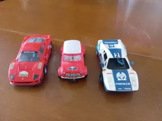 Coche Scalextric Ferrari y Mini
