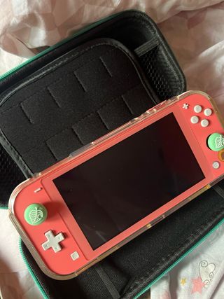 Nintendo Switch Lite Animal Crossing Edizione rosa