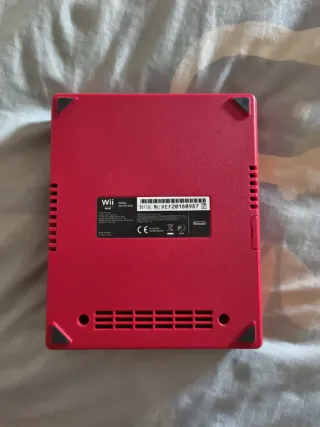 Consola Nintendo Wii Mini Negra y Roja
