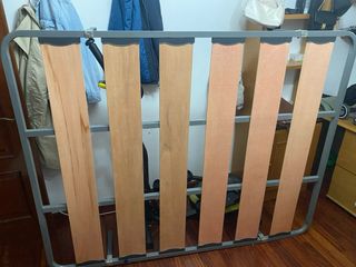 Somier metálico con láminas de madera
