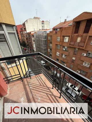 Piso en venta en Delicias en Valladolid