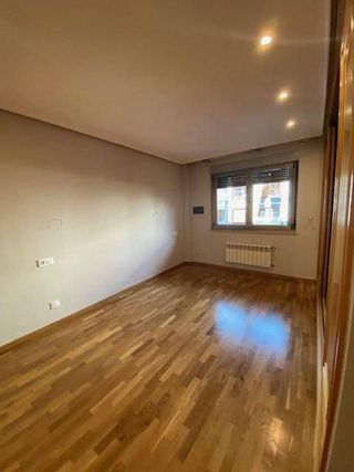 Piso en alquiler en Zona Teatro Campoamor en Oviedo