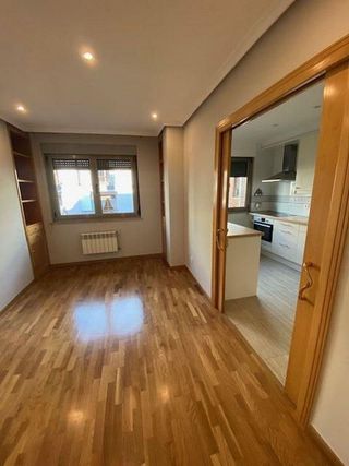 Piso en alquiler en Zona Teatro Campoamor en Oviedo