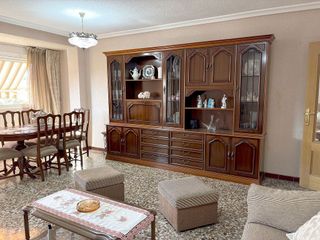 Piso en venta en Florida Alta en Alicante