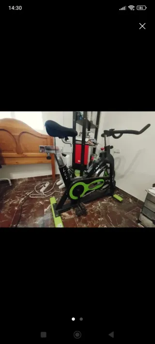 Bicicleta Estática Spinning Negra y Verde