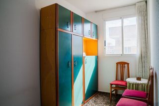 Piso en venta en La Malva-rosa en Valencia