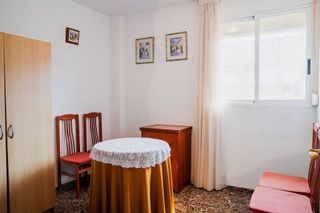 Piso en venta en La Malva-rosa en Valencia