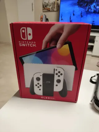 Nintendo Switch OLED Blanca y Negra