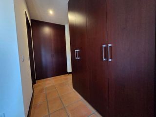Casa pareada en alquiler en Benahavís