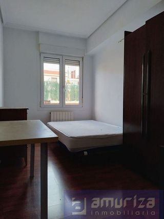 Ático en alquiler en San Pedro de Deusto-La Ribera en Bilbao