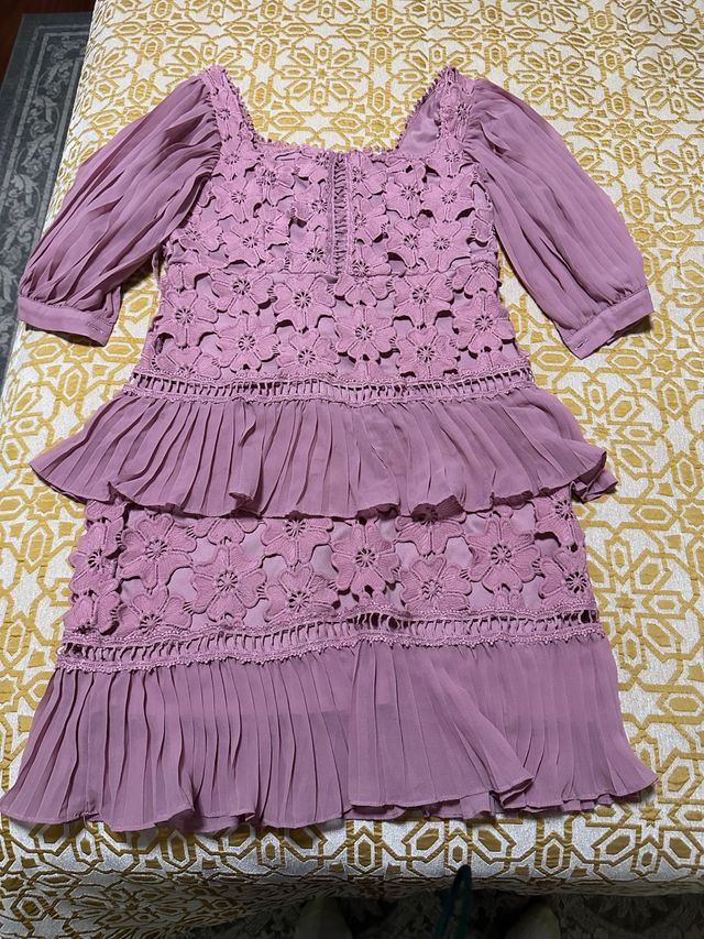 Vestido de renda rosa