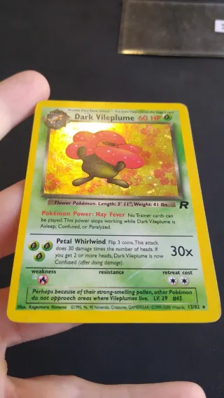 Carta Pokémon Dark Vileplume Holo