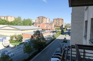 Piso en venta en Azpilagaña en Pamplona