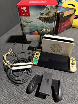 Nintendo Switch OLED Edizione Zelda