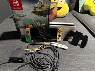Nintendo Switch OLED Edizione Zelda