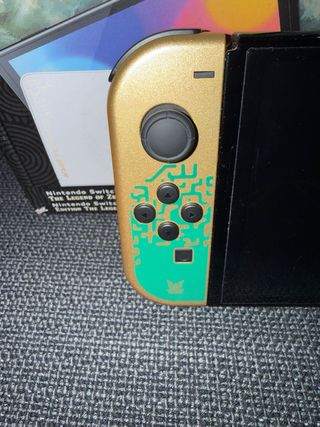 Nintendo Switch OLED Edizione Zelda