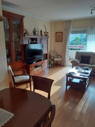 Piso en alquiler en Playamar en Torremolinos