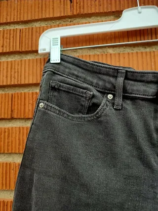 Pantalón Vaquero Levis Slim Fit - Talla S