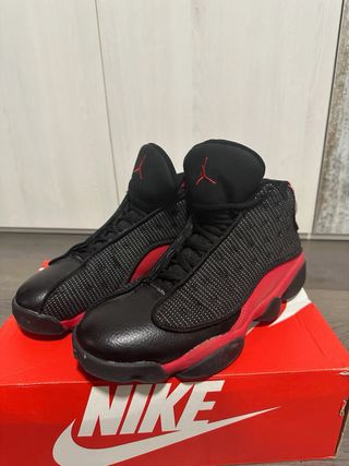 Jordan 13 Negro y Rojo