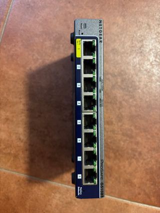 Switch gestionable 8 puertos Netgear GS108T PoE